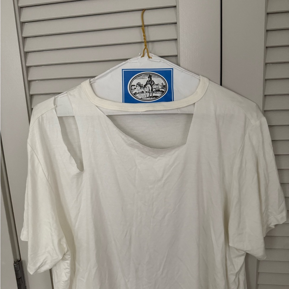Women’s Alice + Olivia  Cream T-Shirt